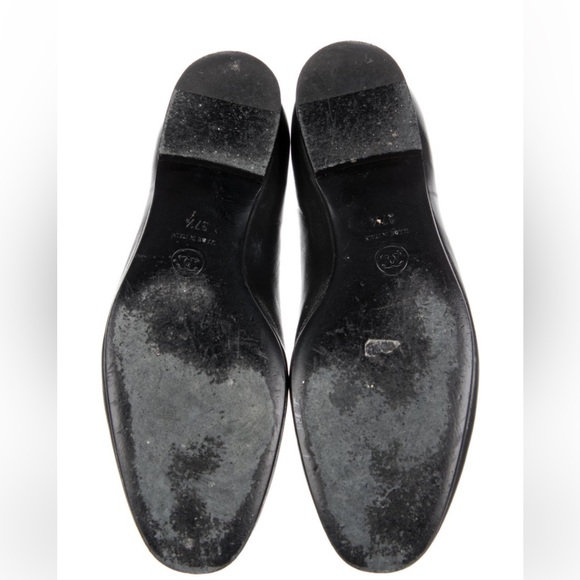 Chanel Flats (Authentic and Vintage) - Picture 3 of 8